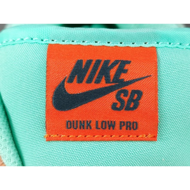 TOP BATCH Nike SB Dunk Low "Orang and Emerald Rise"  CY8012-170