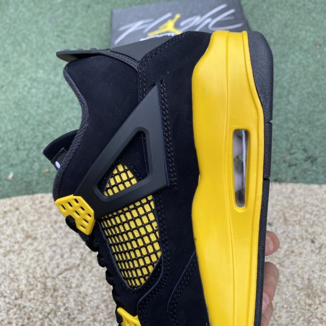 LJR BATCH Air Jordan 4 Thunder DH6927 017