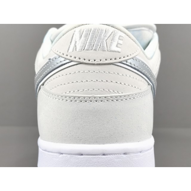 OG BATCH Concepts x Nike SB Dunk Low White Lobster FD8776 100