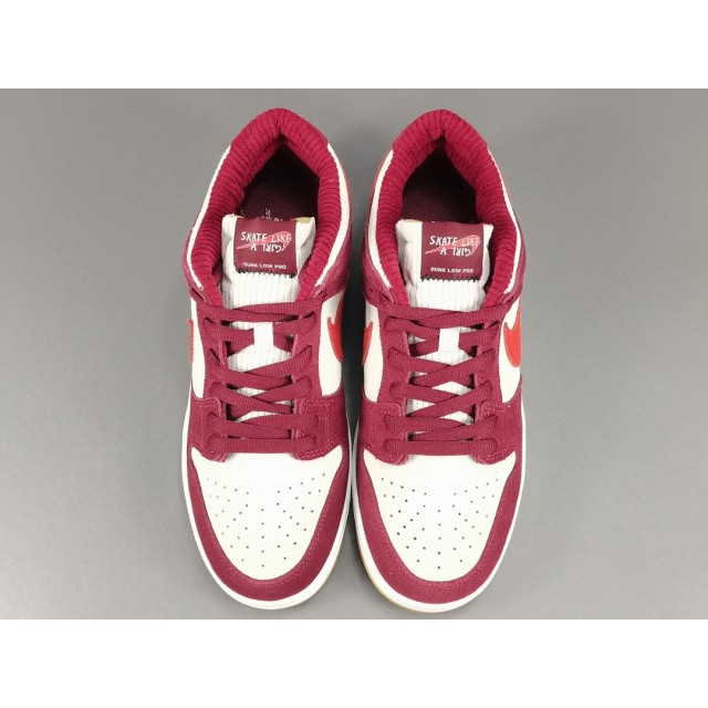 GOD BATCH Skate Like a Girl x Nike SB Dunk Low DX4589 600