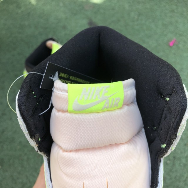 LJR BATCH Air Jordan 1 High OG "Volt" 555088 702