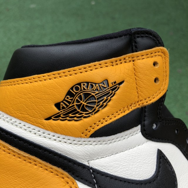 LJR BATCH Air Jordan 1 High OG "Yellow Toe" 555088 711