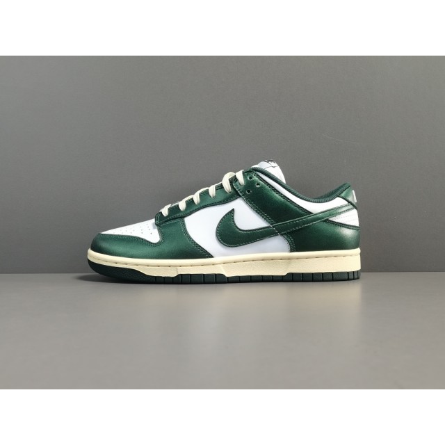 GOD BATCH Nike Dunk Low Vintage Green DQ8580 100