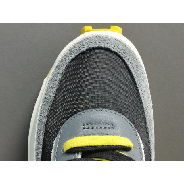 OG BATCH Sacai x Nike LDWaffle "Black And Bright Citron" DJ4877 001