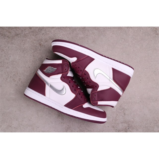 GET BATCH Air Jordan 1 High OG "Bordeaux" 555088 611