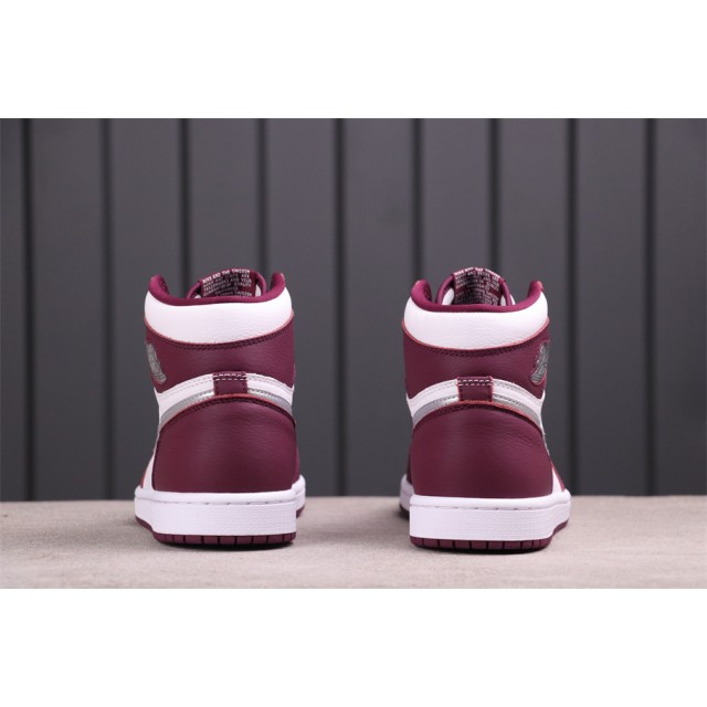 GET BATCH Air Jordan 1 High OG "Bordeaux" 555088 611