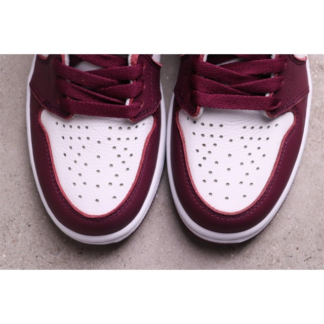 GET BATCH Air Jordan 1 High OG "Bordeaux" 555088 611