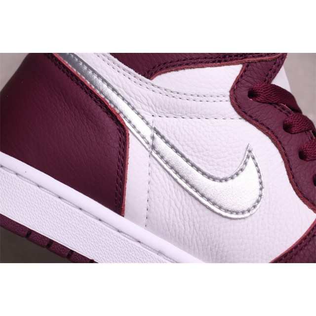 GET BATCH Air Jordan 1 High OG "Bordeaux" 555088 611