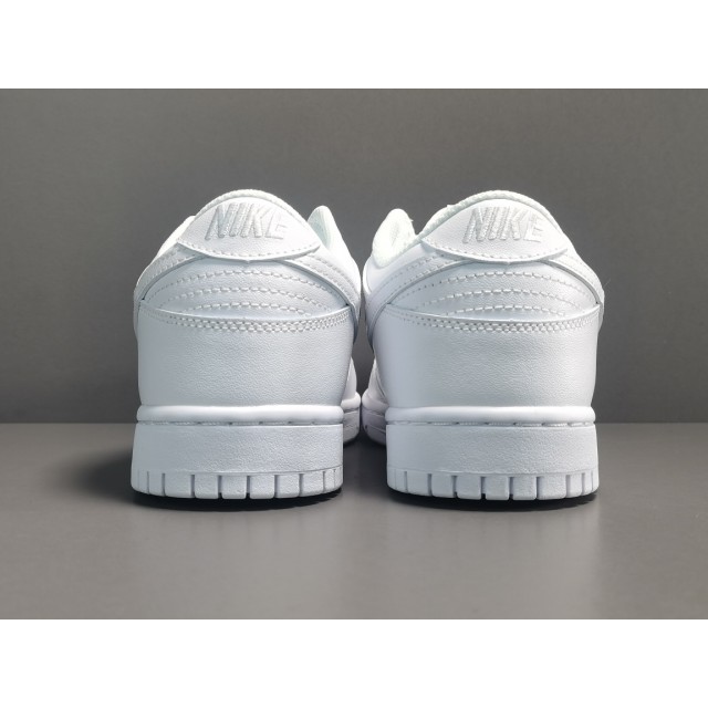 TOP BATCH Nike Dunk Low Retro "Triple White" DD1503 109