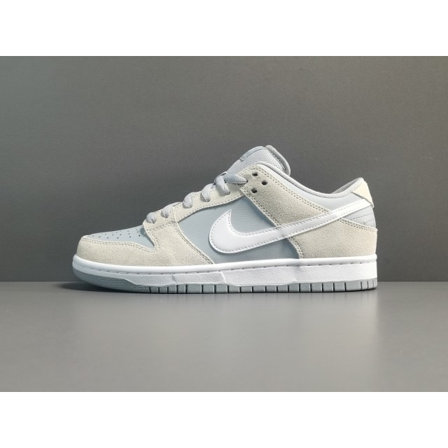 GOD BATCH Nike SB Dunk Low TRD AR0778 110