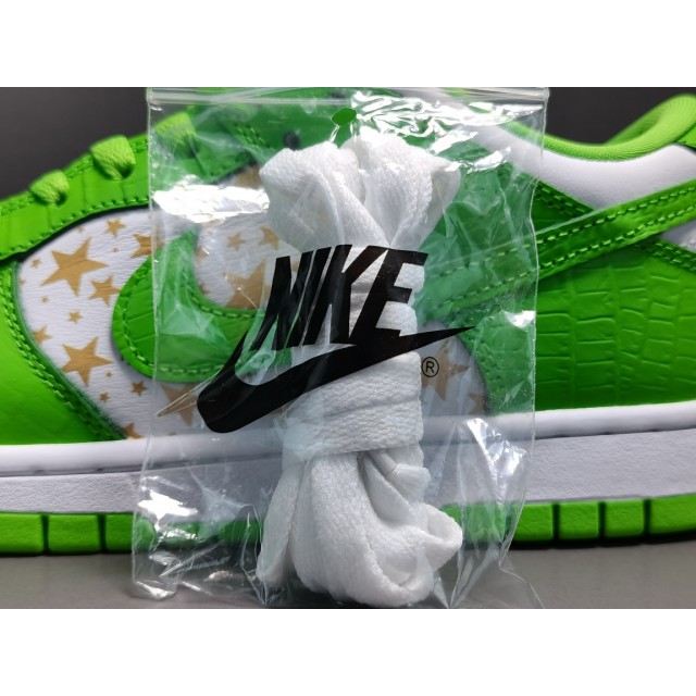 OG BATCH Supreme x Nike SB Dunk Low "Mean Green" DH3228 101