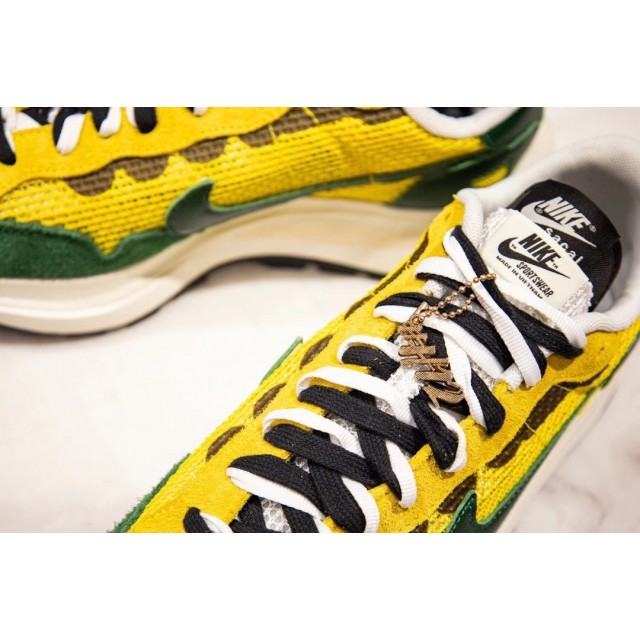 H12 Sacai x Nike VaporWaffle Tour Yellow CV1363 700 