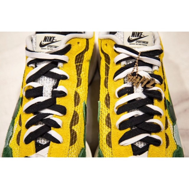 H12 Sacai x Nike VaporWaffle Tour Yellow CV1363 700 