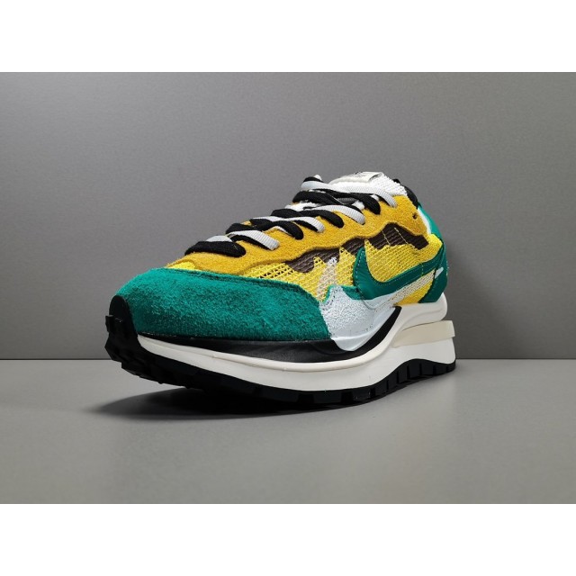 GOD BATCH Sacai x Nike VaporWaffle CI9928 300