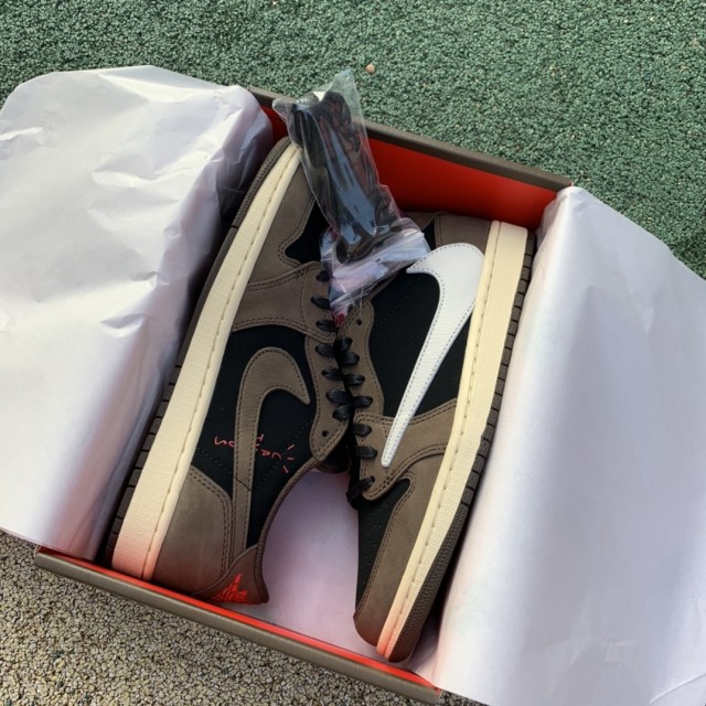 LJR BATCH Travis Scott x Air Jordan 1 low CQ4277 001