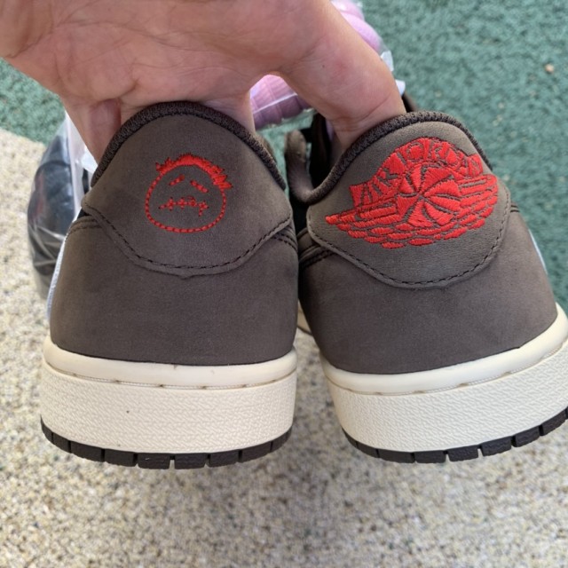 LJR BATCH Travis Scott x Air Jordan 1 low CQ4277 001