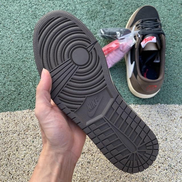 LJR BATCH Travis Scott x Air Jordan 1 low CQ4277 001