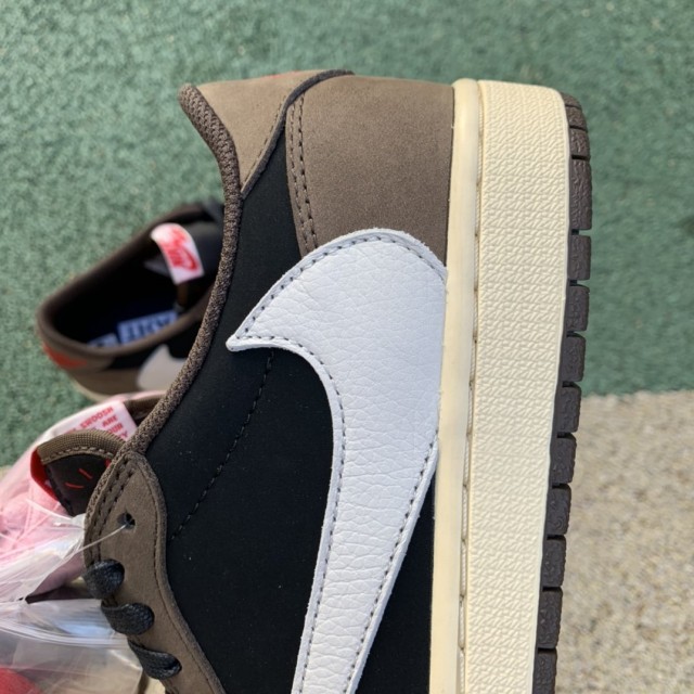 LJR BATCH Travis Scott x Air Jordan 1 low CQ4277 001