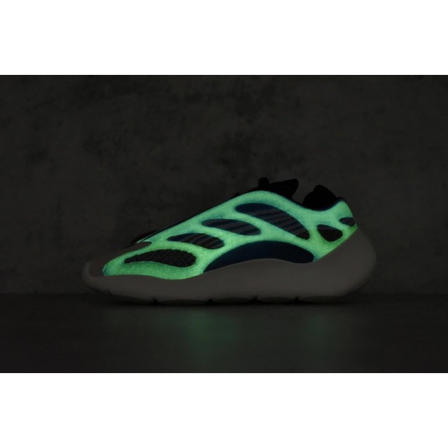 PK BATCH Adidas Yeezy 700 V3 "Arzare" G54850