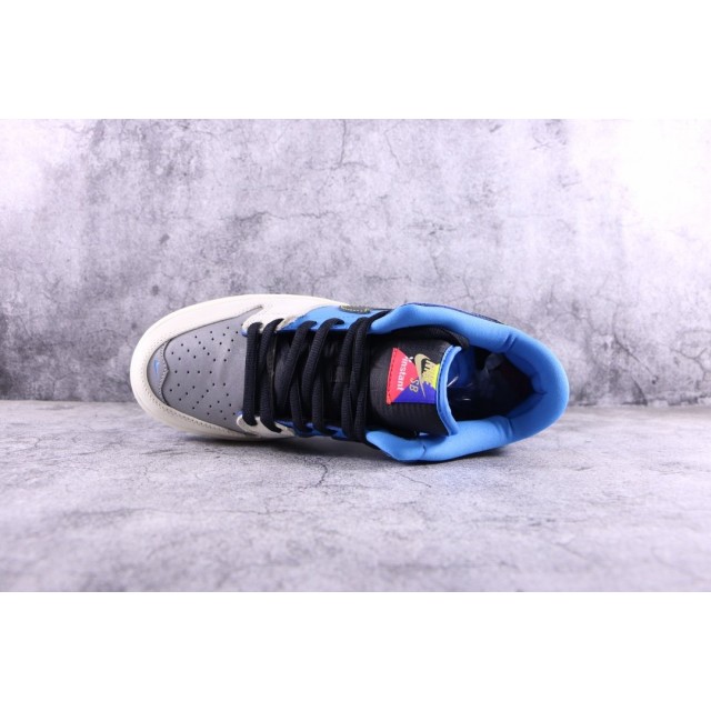 TOP BATCH Instant Skateboard x Nike Dunk SB Low CZ5128 400