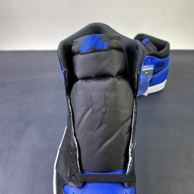 GET BATCH Air Jordan 1 OG "Royal Blue" 555088 007