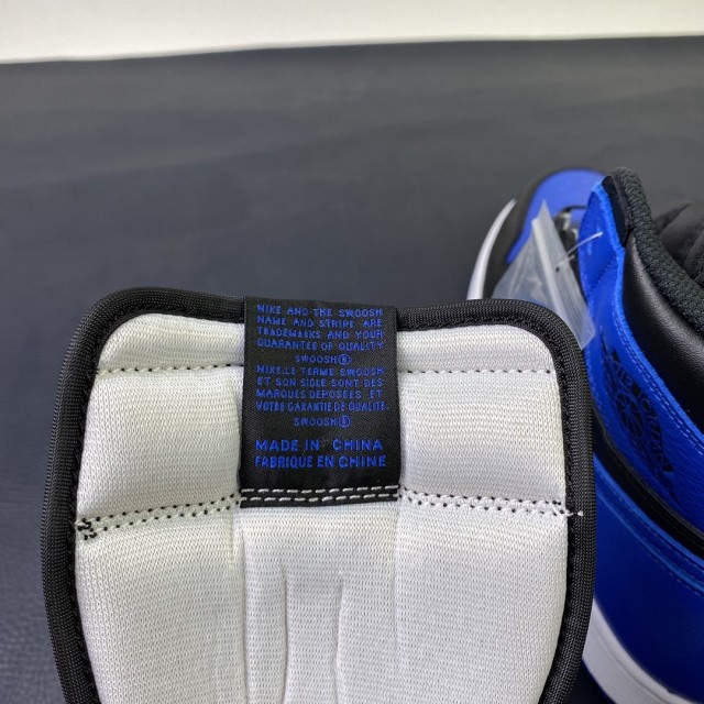 GET BATCH Air Jordan 1 OG "Royal Blue" 555088 007