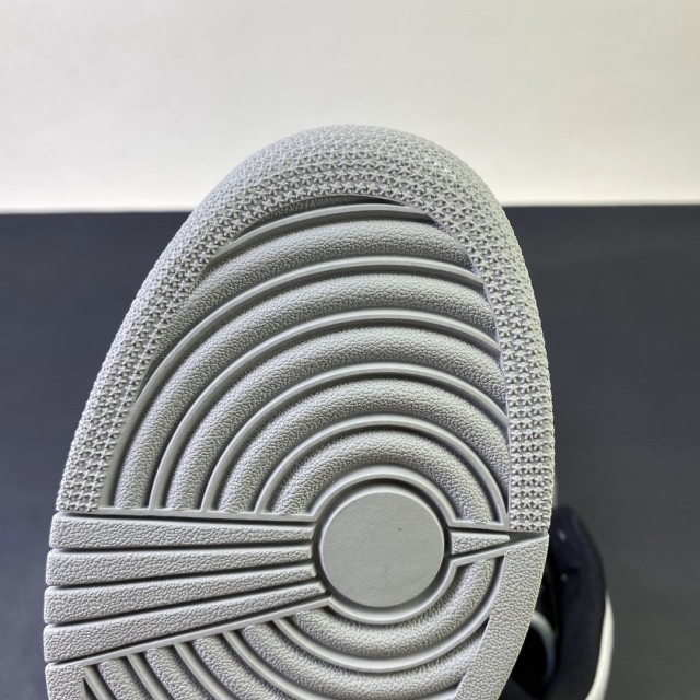 S2 BATCH Air Jordan 1 Mid "Light Smoke Grey" 554724 092