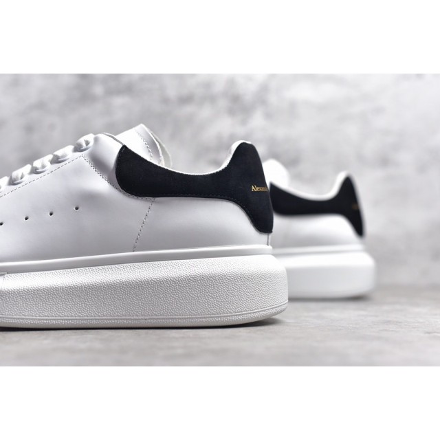 TOP BATCH Alexander McQueen sole sneakers