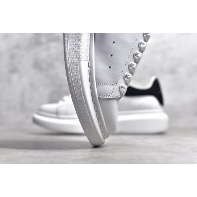 TOP BATCH Alexander McQueen sole sneakers