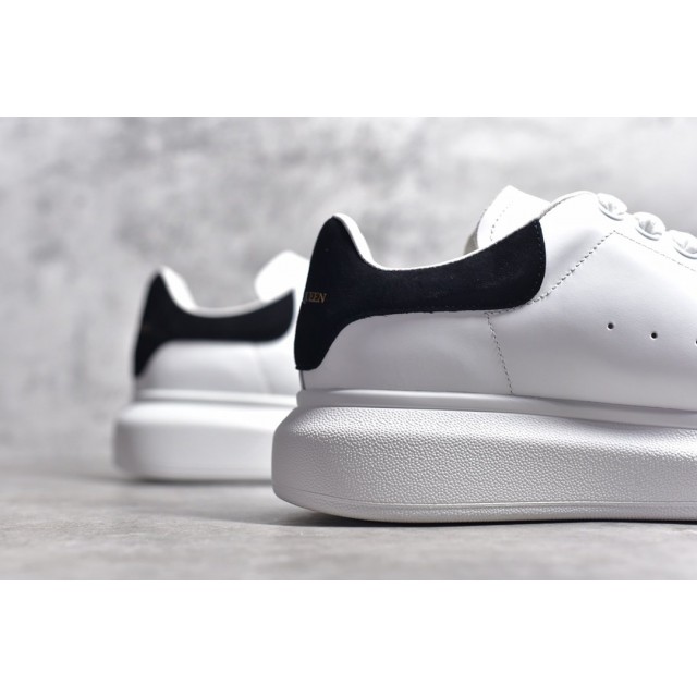 TOP BATCH Alexander McQueen sole sneakers