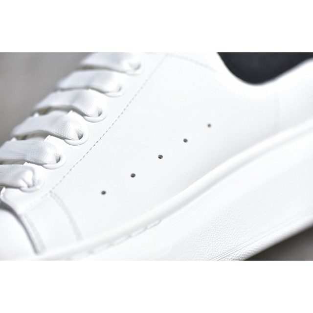 TOP BATCH Alexander McQueen sole sneakers