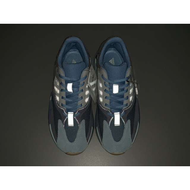 X BATCH Adidas Yeezy 700 "Carbon Blue" FW2498