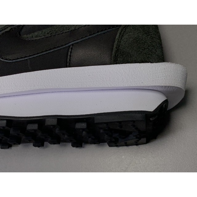 GOD BATCH Sacai x Nike Waffle Daybreak BV0073-002