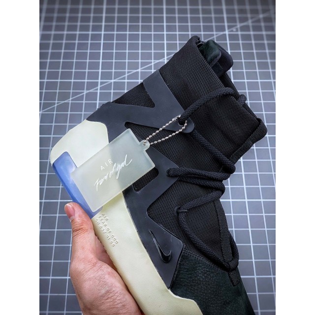 S2 BATCH NIKE AIR FEAR OF GOD AR4237 001