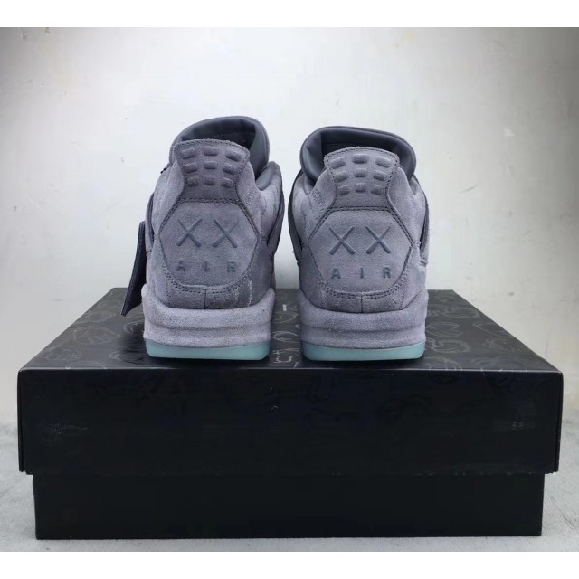 GET BATCH KAWS x Air Jordan 4 “Cool Grey ” 930155-003