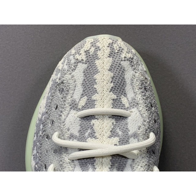 X BATCH Adidas Yeezy Boost 380 “Alien” FV3260