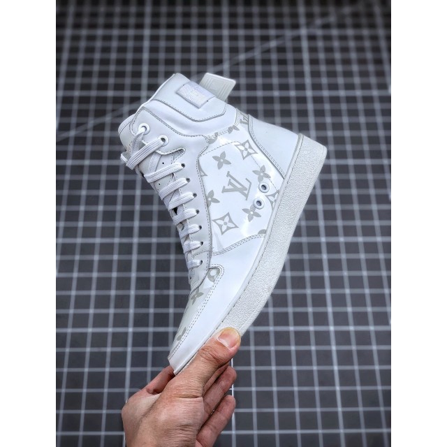 New Louis Vuitton Sneakers White