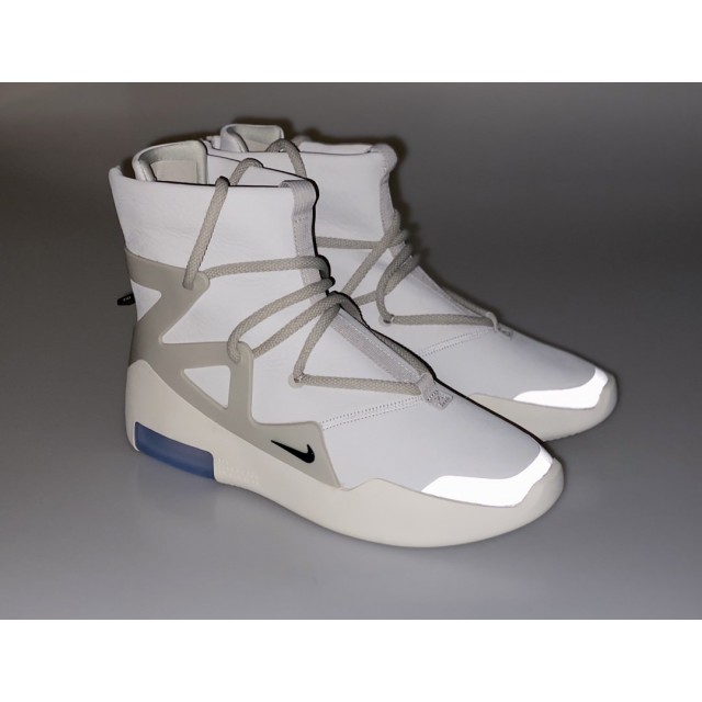 S2 BATCH NIKE AIR FEAR OF GOD AR4237 002