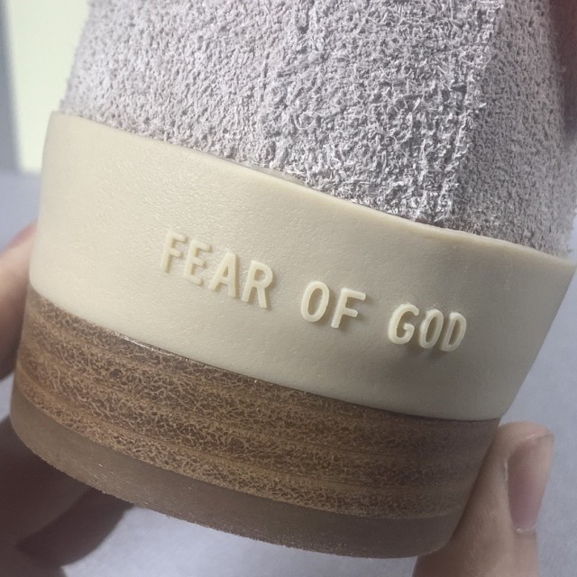 OWF BATCH FEAR OF GOD Chelsea Santa Boots