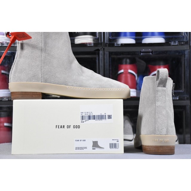 OWF BATCH FEAR OF GOD Chelsea Santa Boots