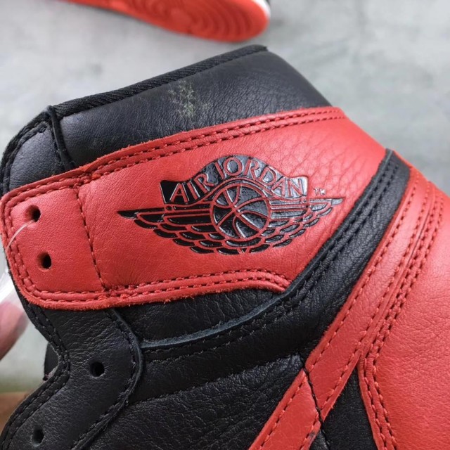 GET Batch Men's Air Jordan 1 "Homage To Home" 861428 061