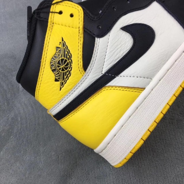 GET Batch Men's Air Jordan 1 "Yellow Toe" AR1020 700