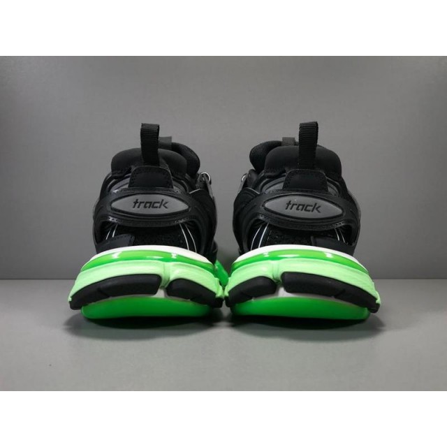 GT Batch Unisex Balenciaga Track 3.0 542023 W1GB1 1003