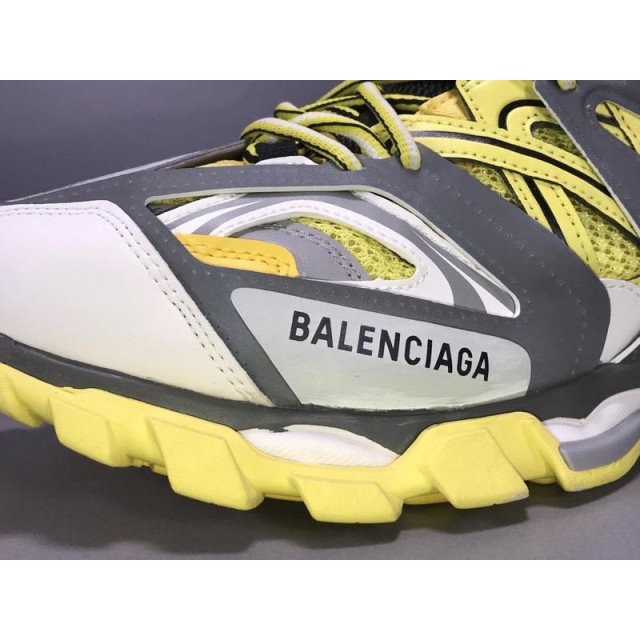 GT Batch Unisex Balenciaga Track 3.0 542023 W1GB1 7184