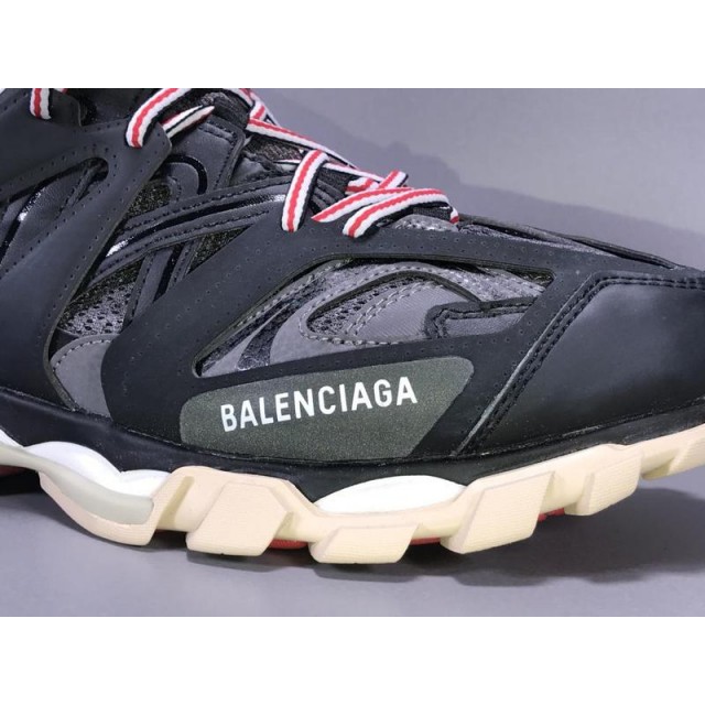 GT Batch Unisex Balenciaga Track 3.0 542023 W1GB6 1002