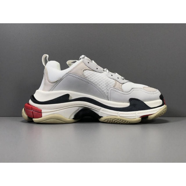 GT Batch Unisex Balenciaga Triple S 533882 W09E1 9000