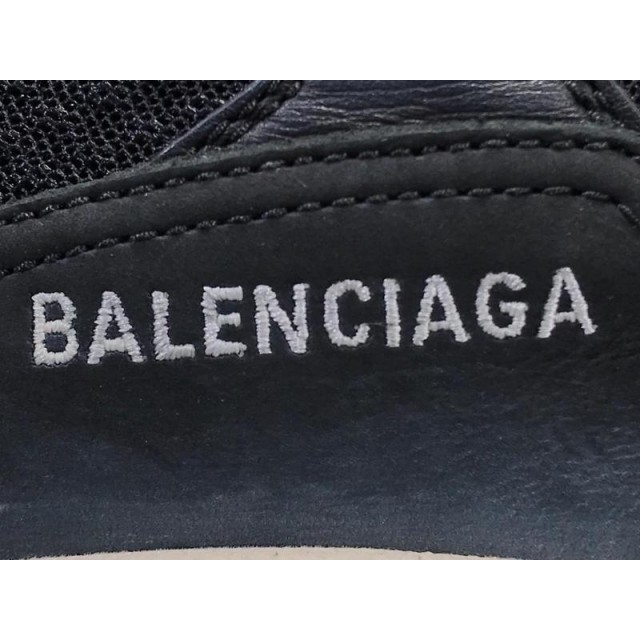 GT Batch Unisex Balenciaga Triple S 533882 W09O1 1000