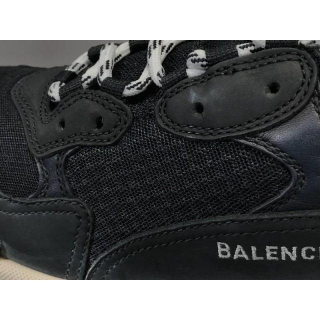 GT Batch Unisex Balenciaga Triple S 533882 W09O1 1000