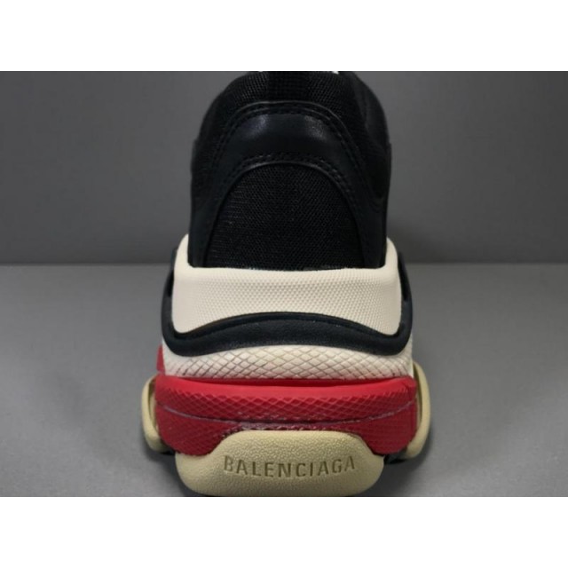 GT Batch Unisex Balenciaga Triple S 533882 W09O1 1000