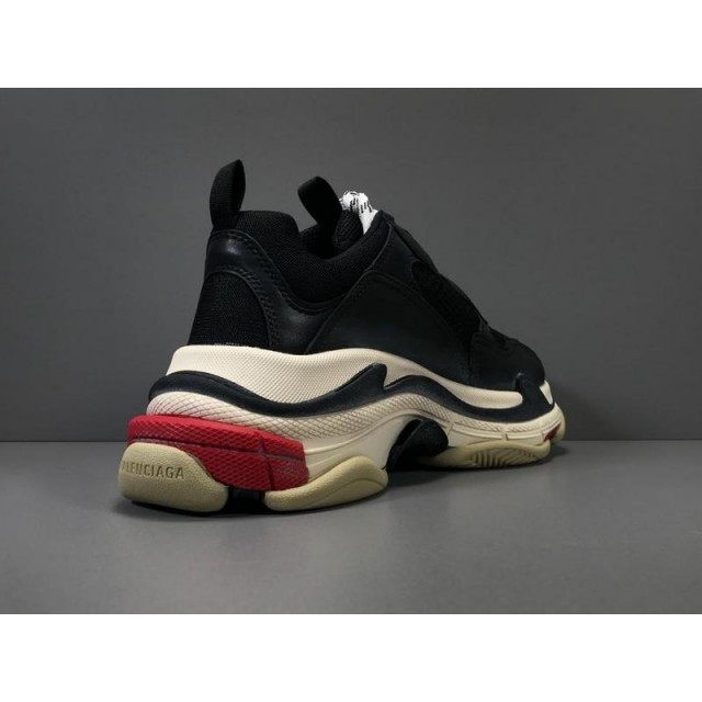 GT Batch Unisex Balenciaga Triple S 533882 W09O1 1000